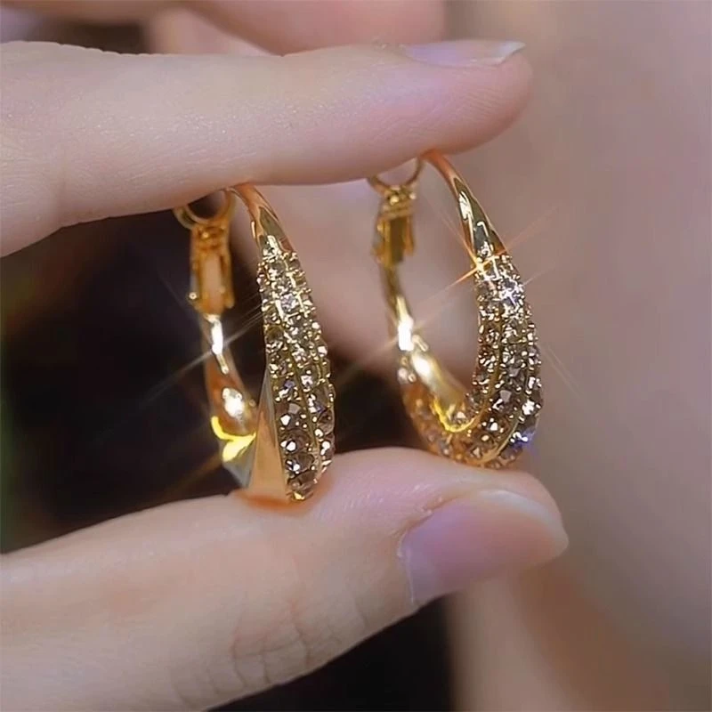 耳圈轻奢高级感时尚大气耳环2025年新款爆款耳饰