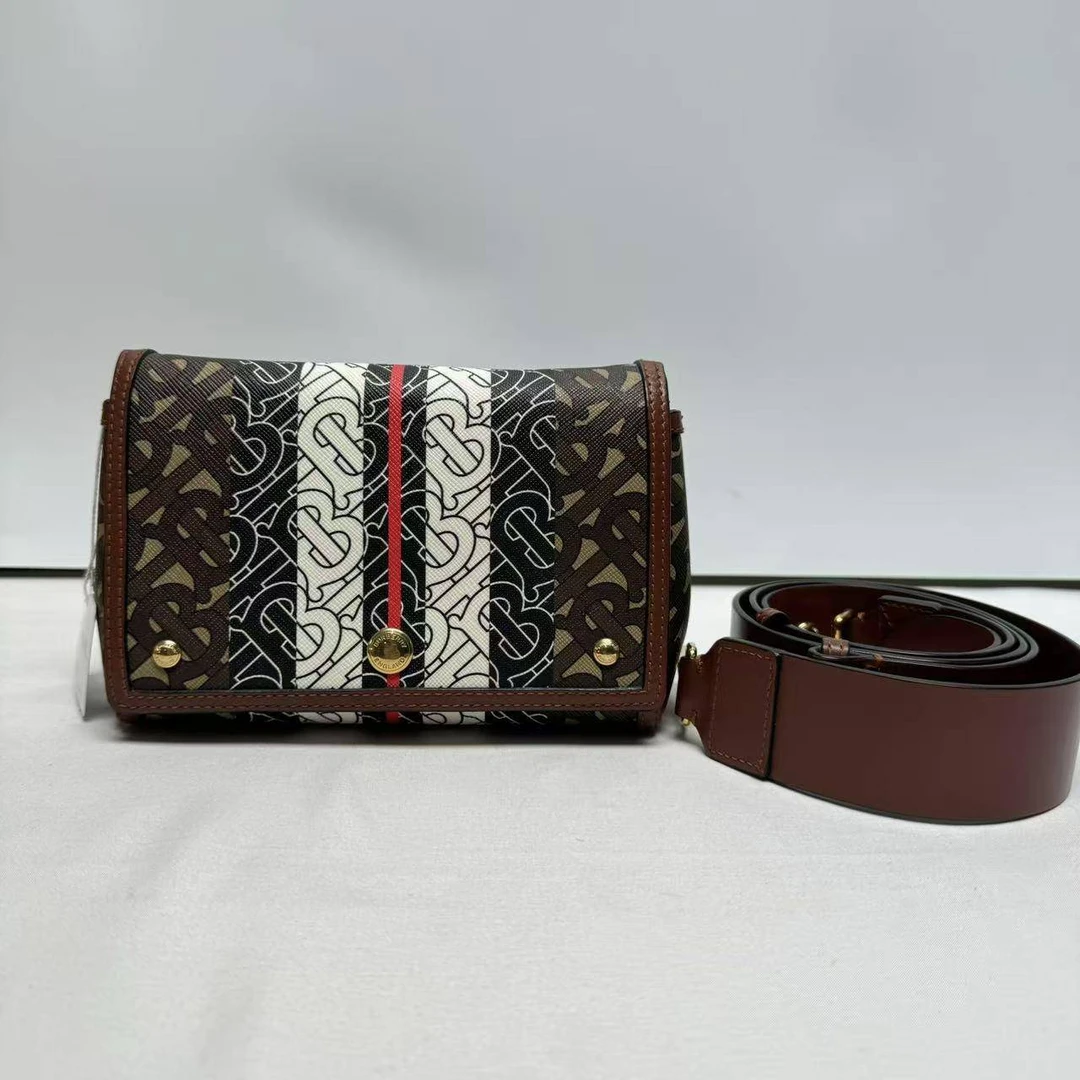 胖虎佳佳/博柏利/95新/公价0/箱包/两用包/31B2502180122