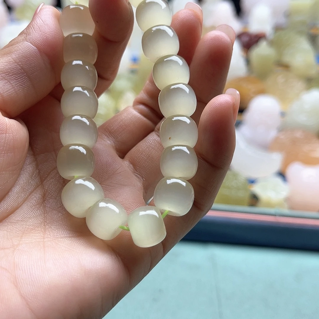 慧***乖新疆昆仑山脉山料