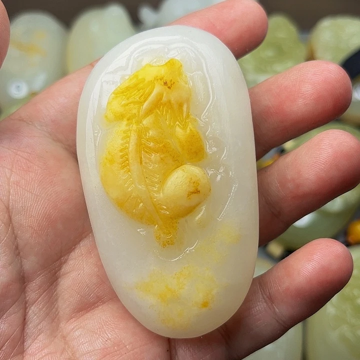 石材方解石手把件貔貅