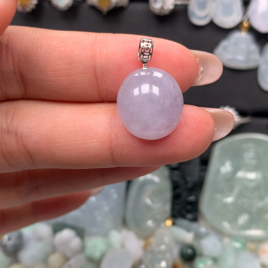 翡翠18K金镶嵌颈饰紫罗兰蛋面