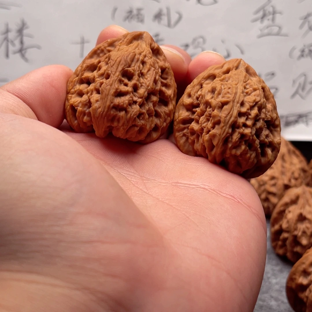 文玩核桃把件逐鹿三角疆
