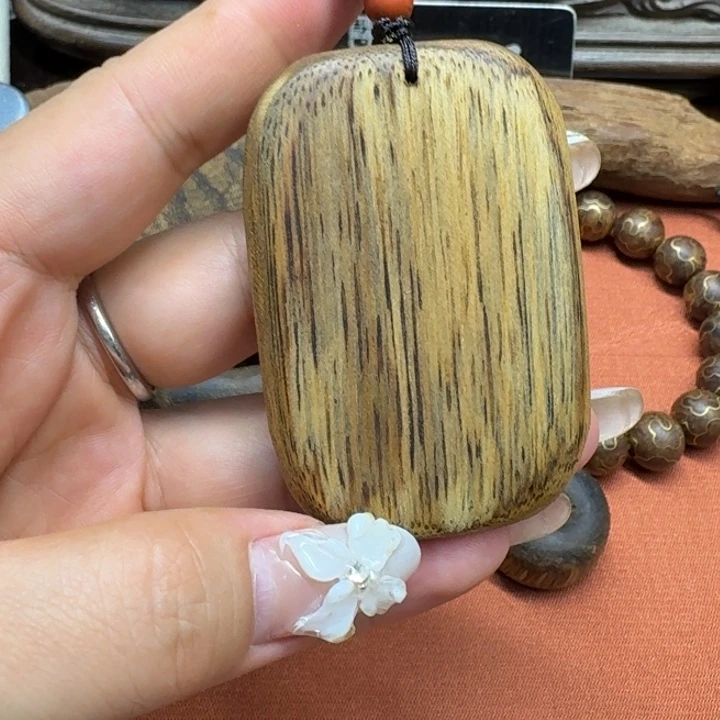 大叶紫檀（黑酸枝木类）