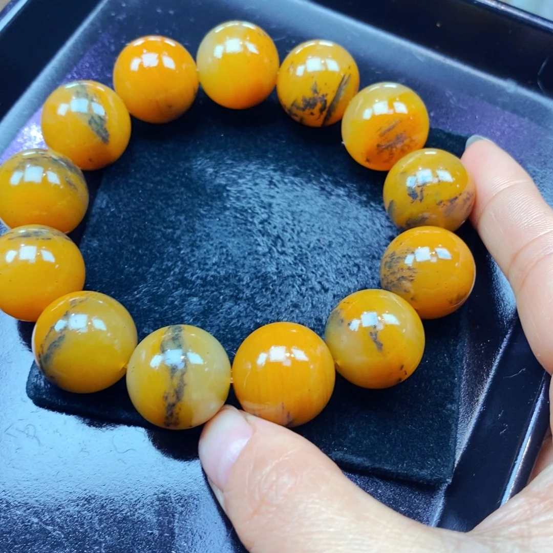 未镶嵌石英质玉（黄龙玉）颈饰