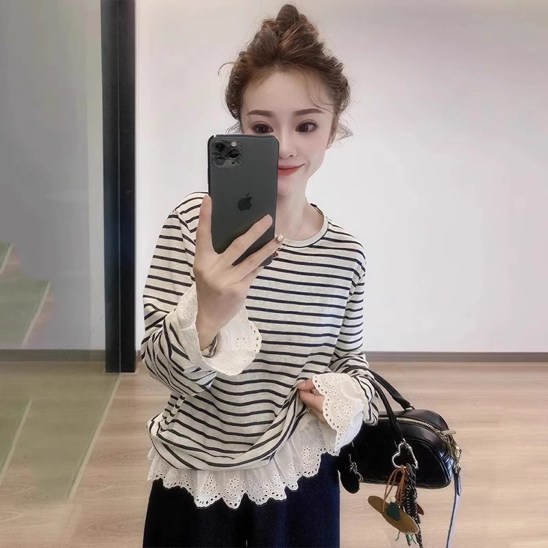 法式复古蕾丝镂空花边拼接条纹t恤女2025春季新款独特超好看上衣