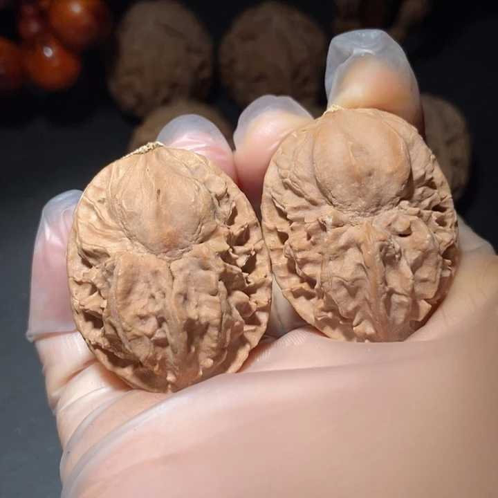 文玩核桃把件东北楸子小雪40