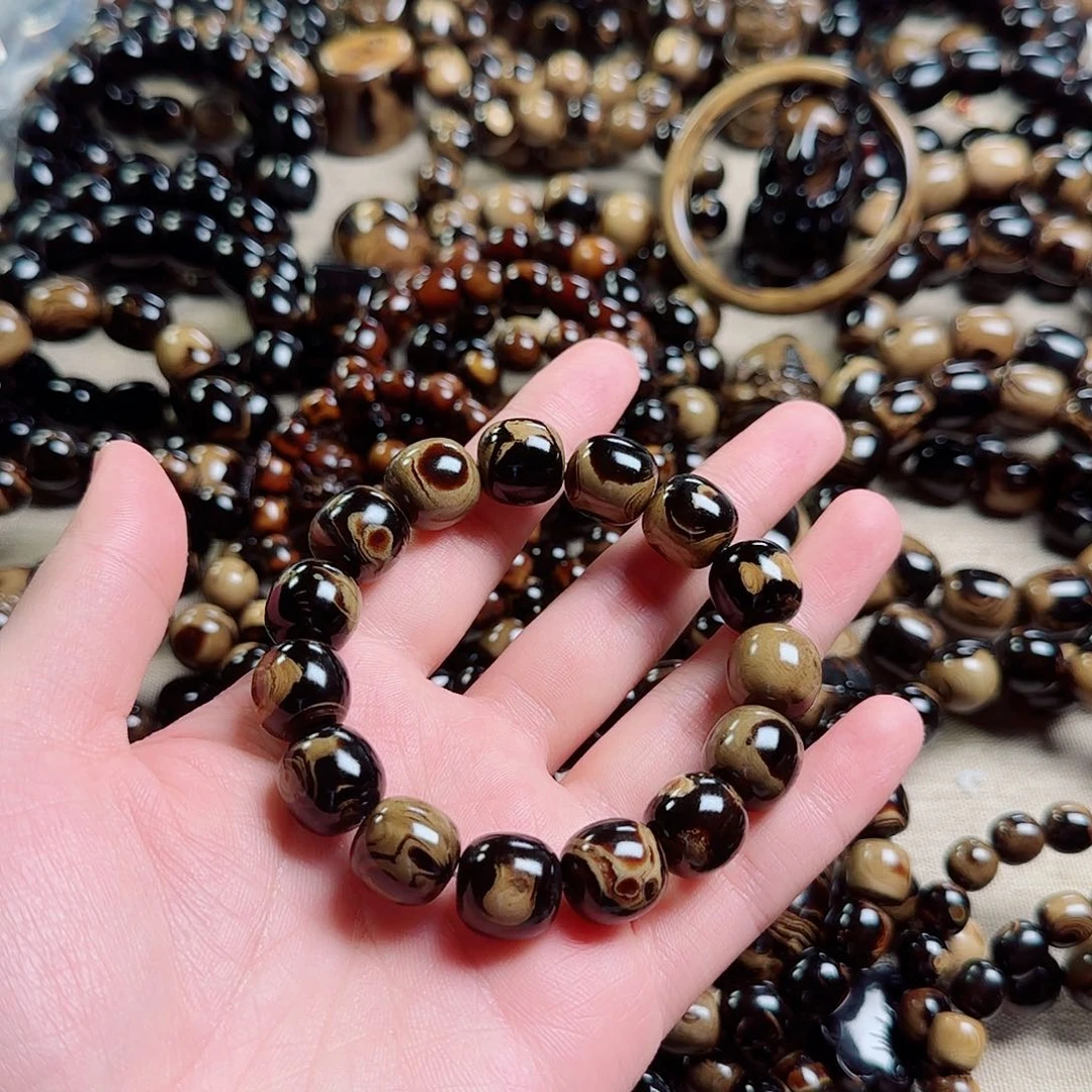 泥塑血柳1.4尺寸毕业无暇手串