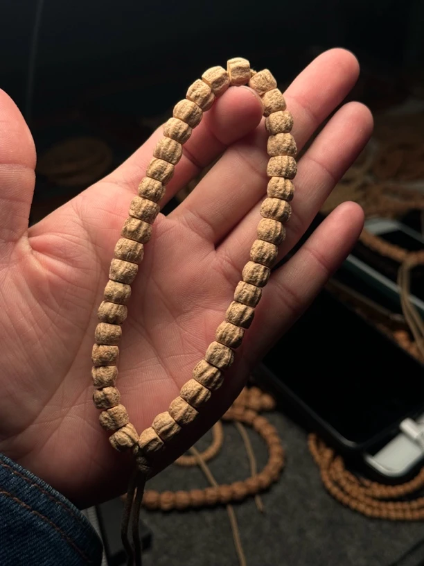 柏香籽细腻油皮直切顺纹手持尺寸9左右