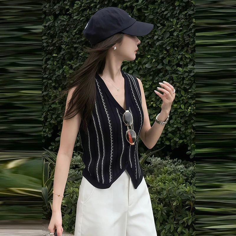 老钱风高级感气质条纹v领无袖坎肩针织开衫女夏新款叠穿背心马甲