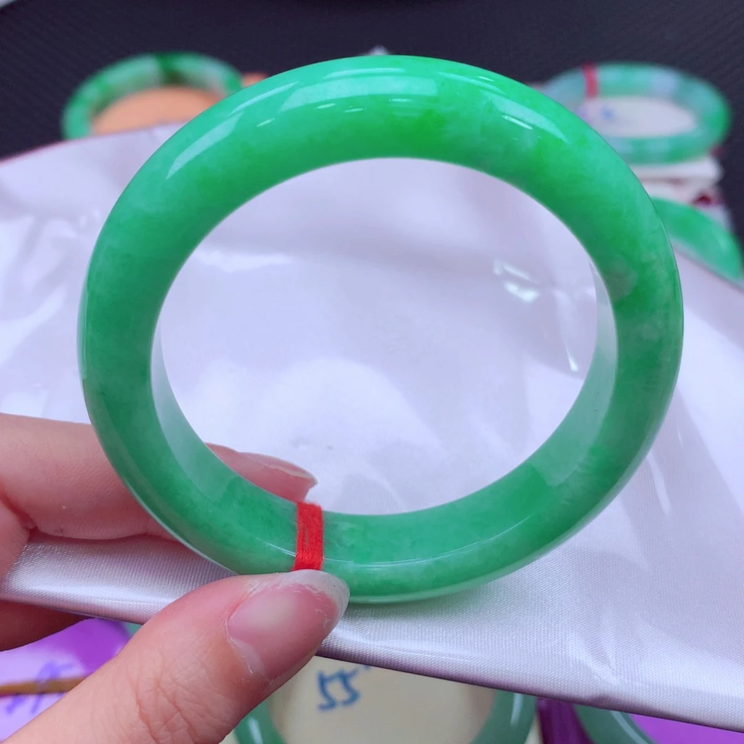 未镶嵌手镯翡翠翡翠