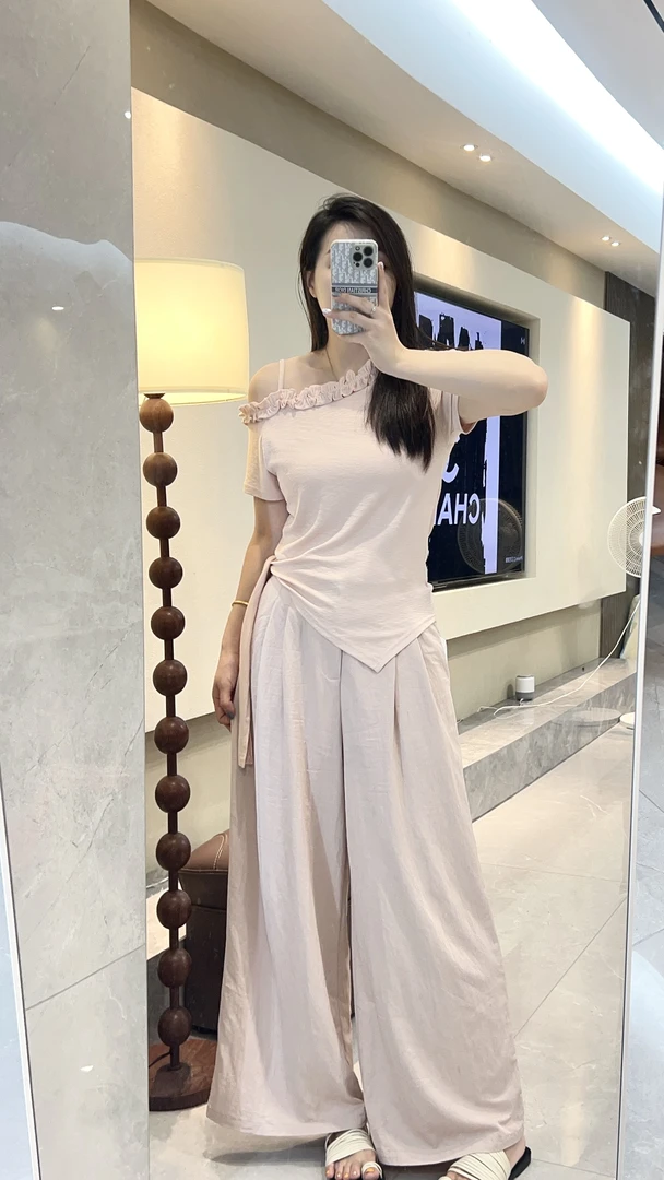 GRR,【自带美颜】法式露肩花边冰爽棉显瘦气质上衣