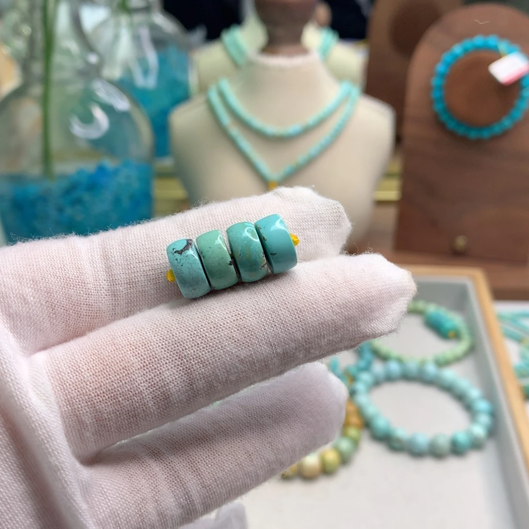 绿松石未镶嵌饰品