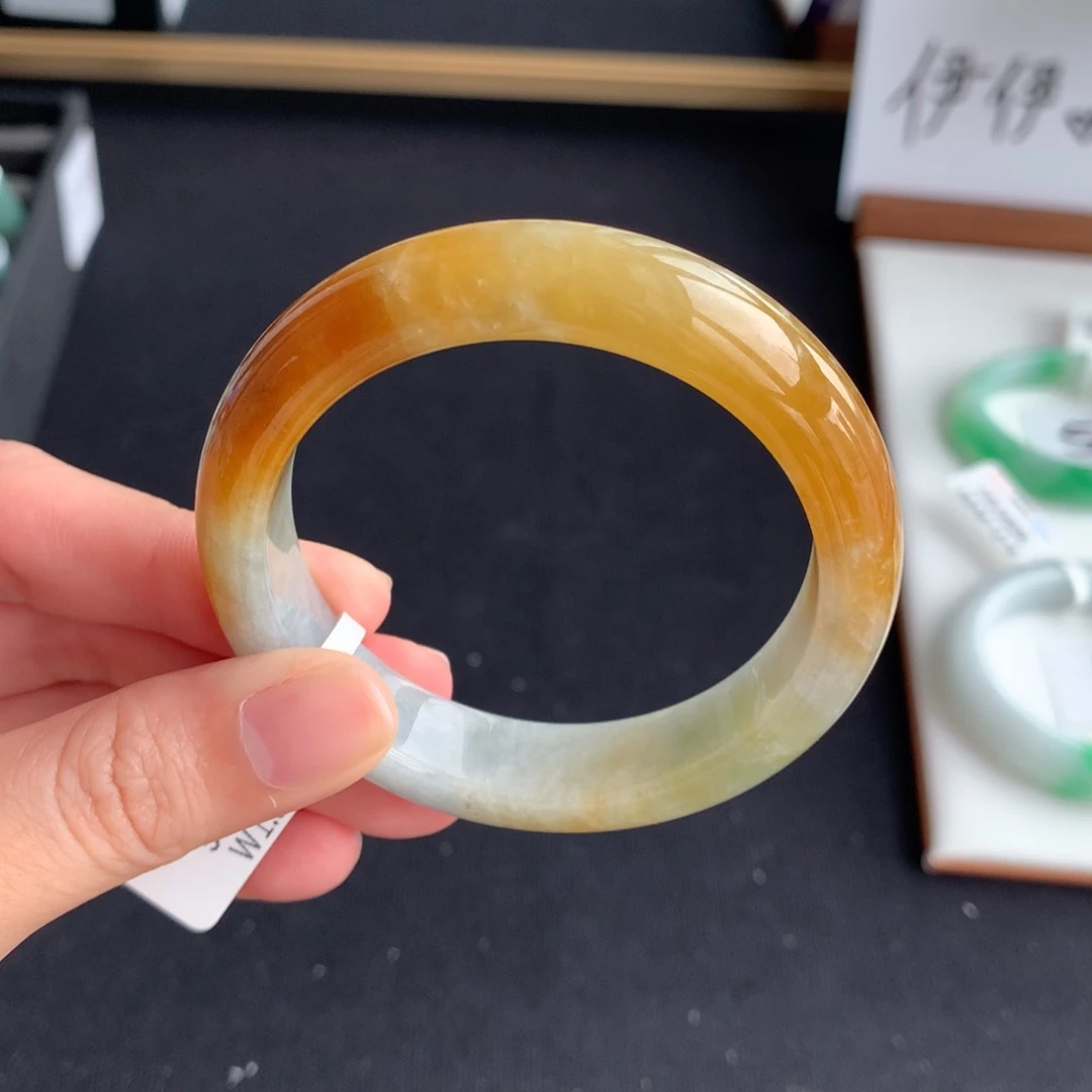 翡翠手镯未镶嵌金玉满堂