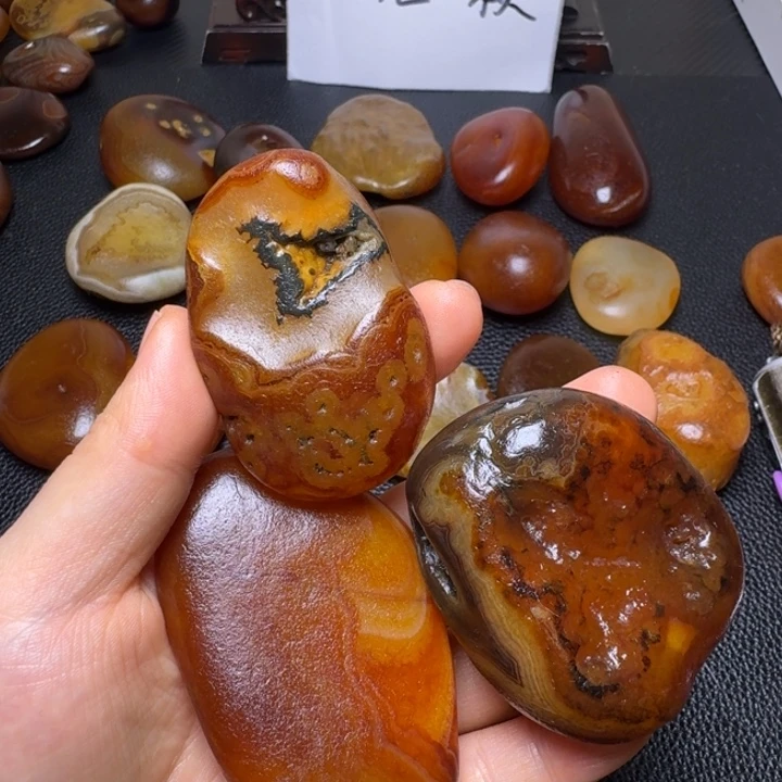 玉***镯瓷片马达加斯加奇石手把件