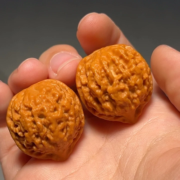 文玩核桃把件蚂蚁纹1882