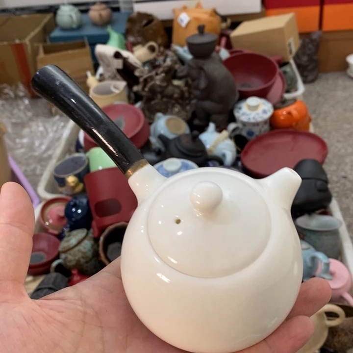 陶瓷艺术品及陶瓷壶