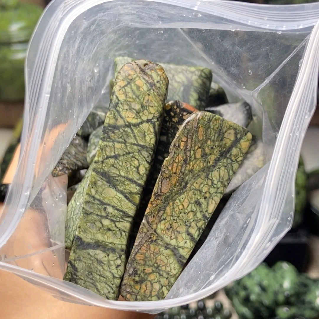 未镶嵌蛇纹石玉一斤蛇纹煮水石