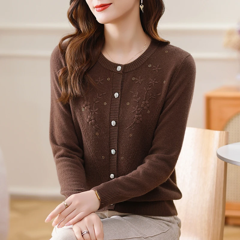 2025年新款爆款中老年妈妈装50-60岁羊毛衫100%纯羊毛打底衫开衫