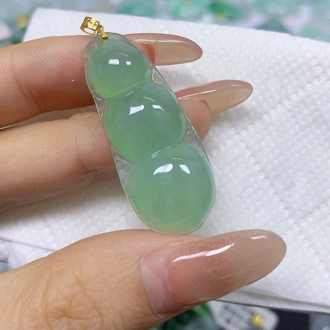 颈饰18K金镶嵌翡翠挂件