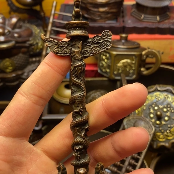 铜器摆件做工精良