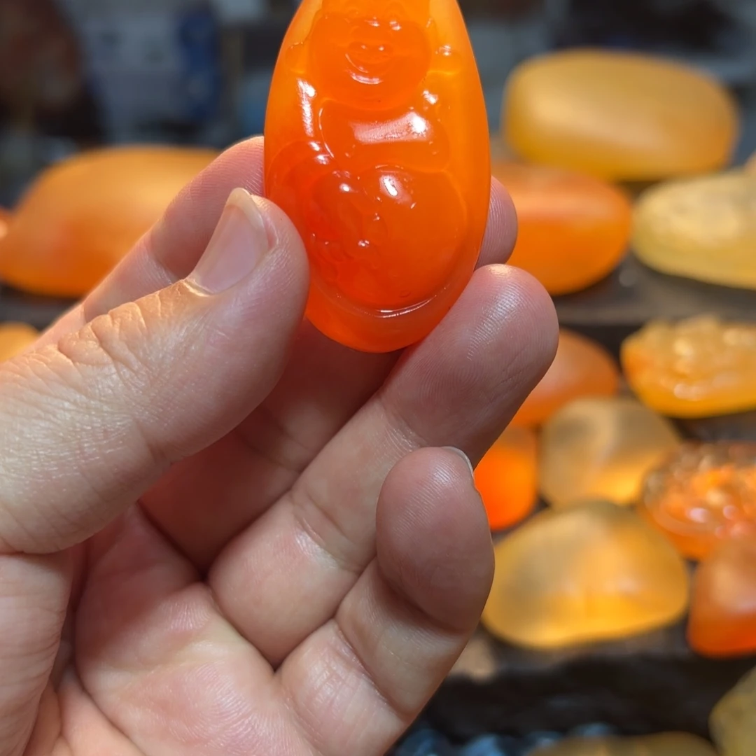 张***珊石英岩玉未镶嵌挂件