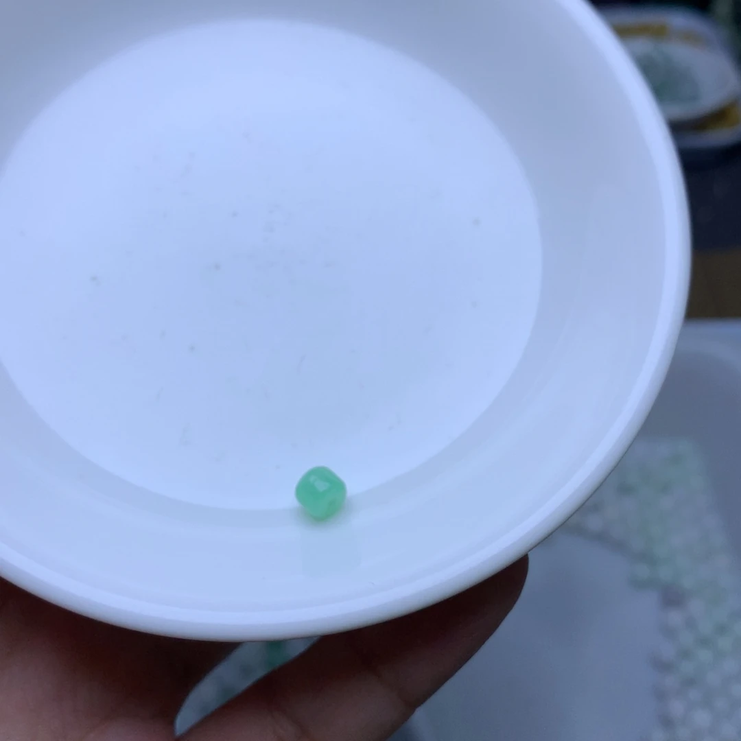 月***弯翡翠散珠翡翠冰桶珠