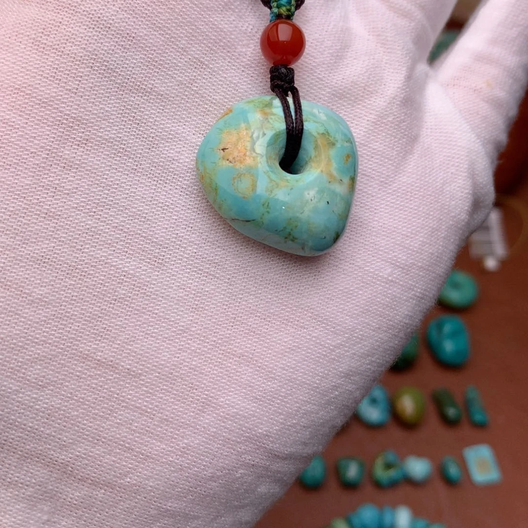 未镶嵌绿松石珠宝奇石