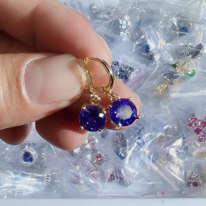 非金属红色蓝色满镶嵌大宝贝