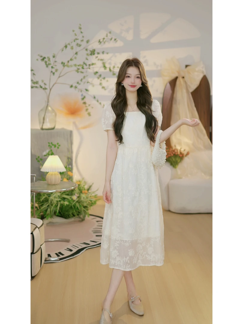 【繁花似锦J】气质方领法式连衣裙高级感显瘦减龄短袖提花刺绣裙