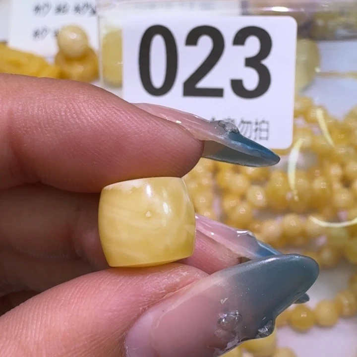 万***河裸石琥珀未镶嵌12×10.5
