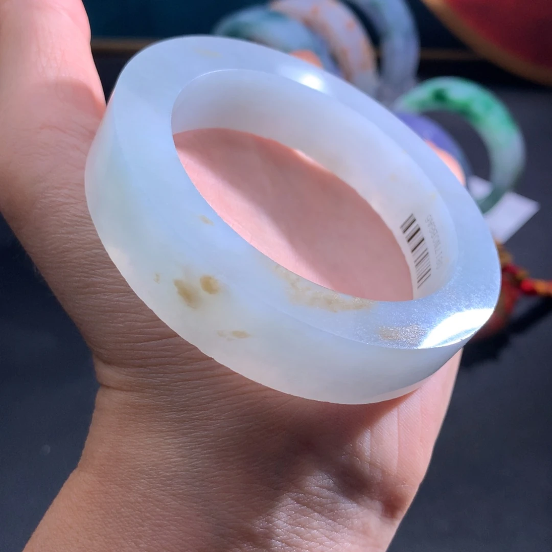 未镶嵌翡翠手镯定制翡翠