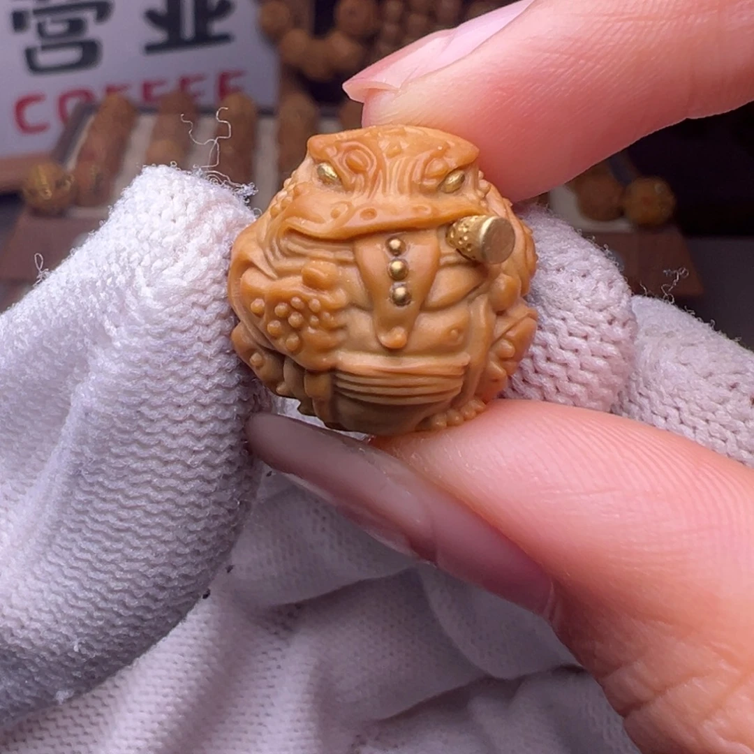 猴头核桃把件镶嵌款蛤蟆大王全品有正常封口线