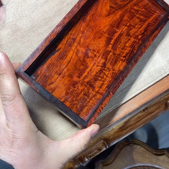 檀香紫檀（小叶紫檀）盘子