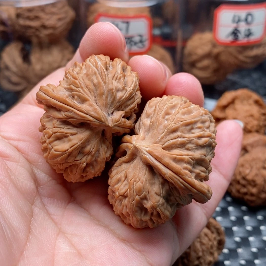 吊坠文玩核桃白狮子异形