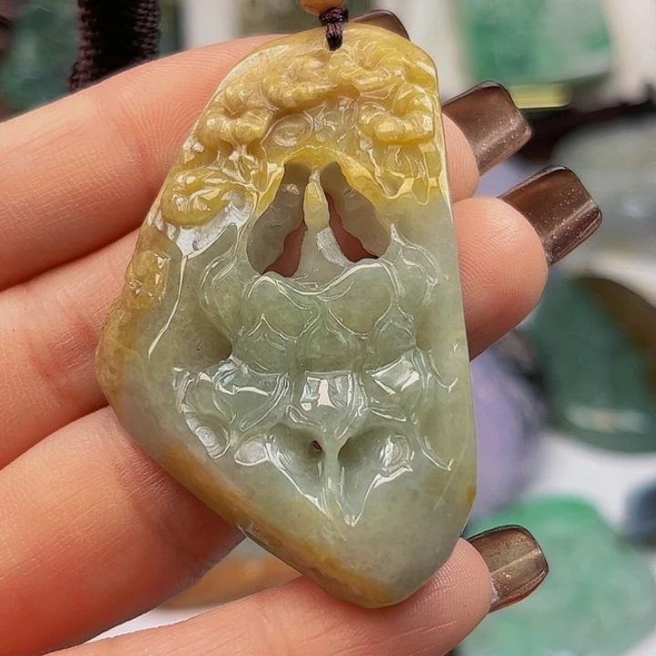 翡翠未镶嵌颈饰挂件