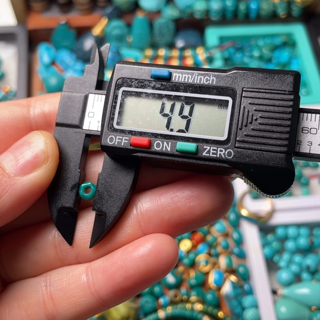 绿松石颈饰足金镶嵌