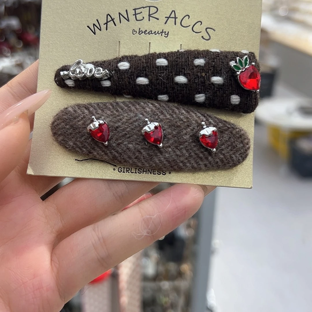 布艺铁合金草莓掰掰夹子