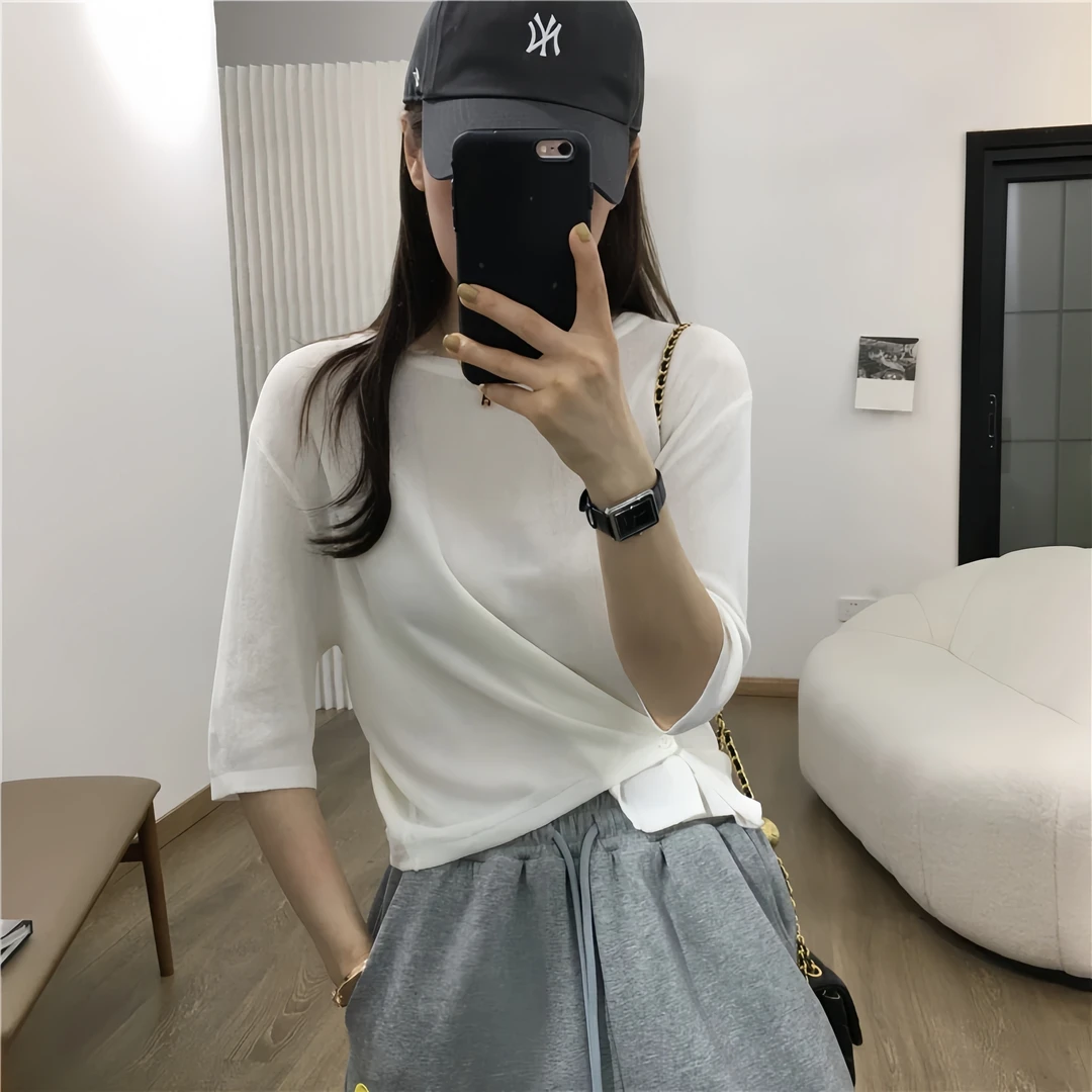 圆领短袖t恤女夏季薄款简约纯色百搭时尚休闲别致冰丝显瘦上衣潮