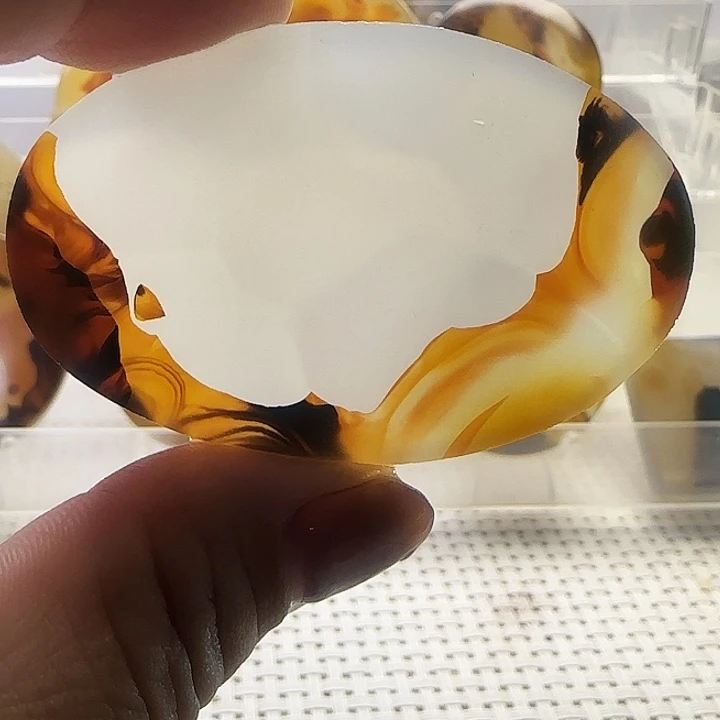 玛瑙/玉髓未镶嵌珠宝奇石