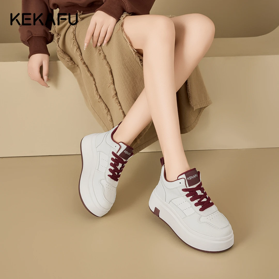 珂卡芙时尚高帮鞋小白鞋女2025新款秋季保暖通勤百搭运动休闲板鞋