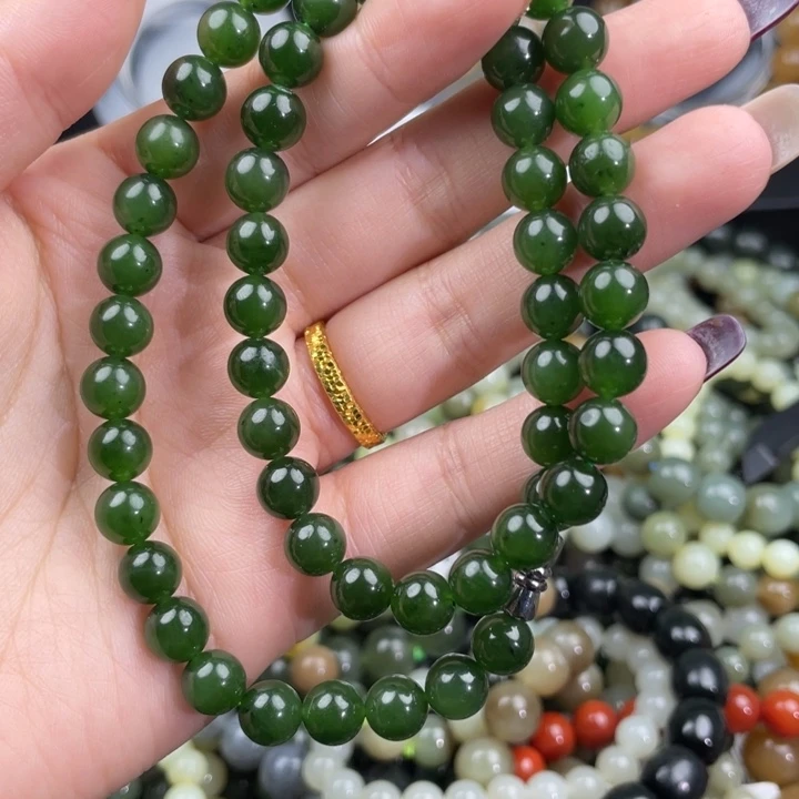 青***芳手串未镶嵌和田玉