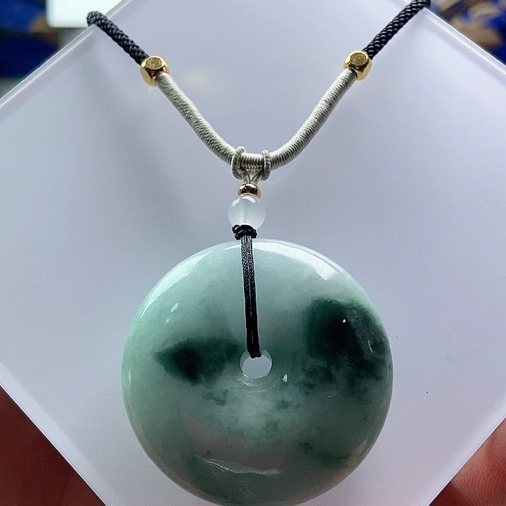 吊坠(赠链)未镶嵌翡翠