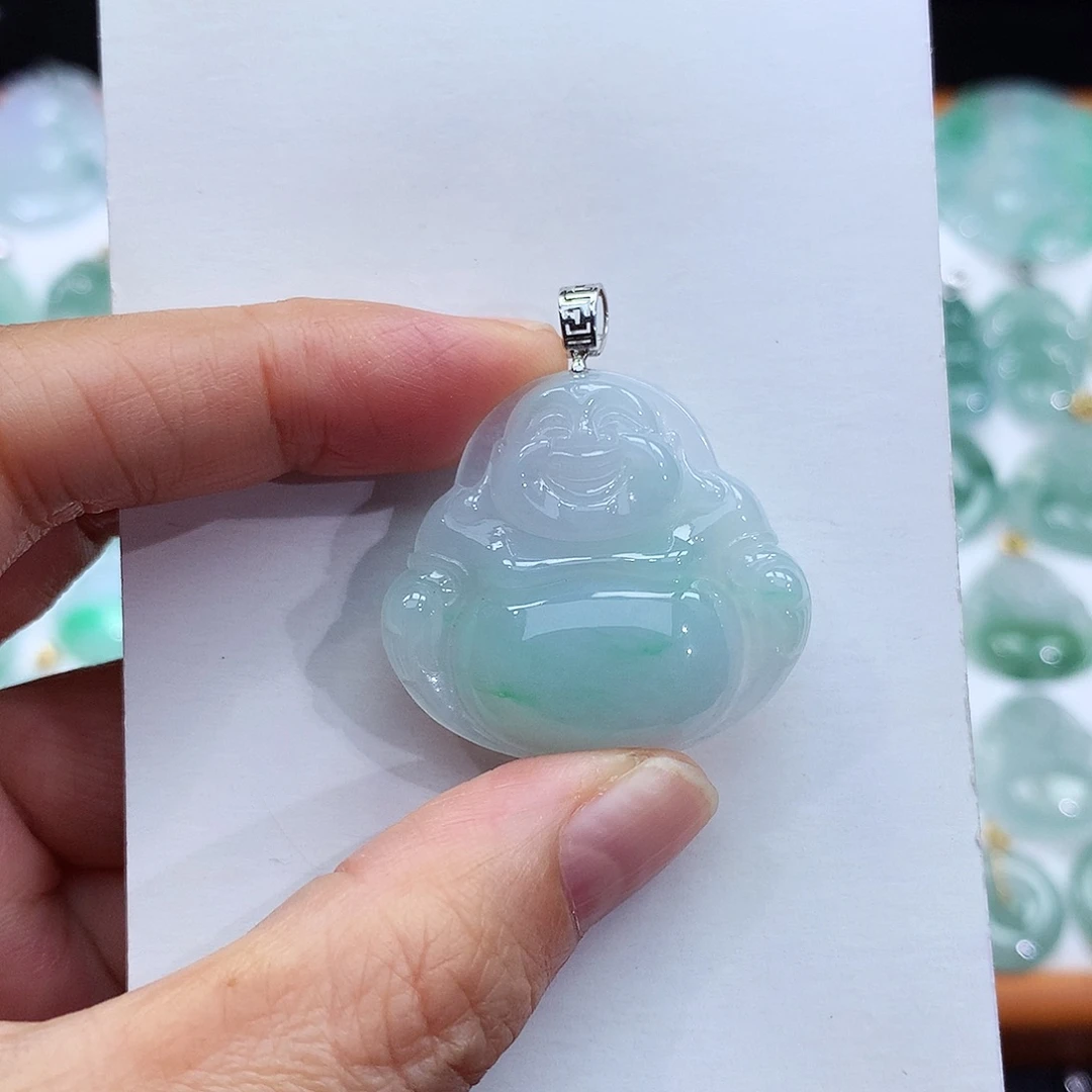 颈饰18K金镶嵌翡翠翡翠吊坠