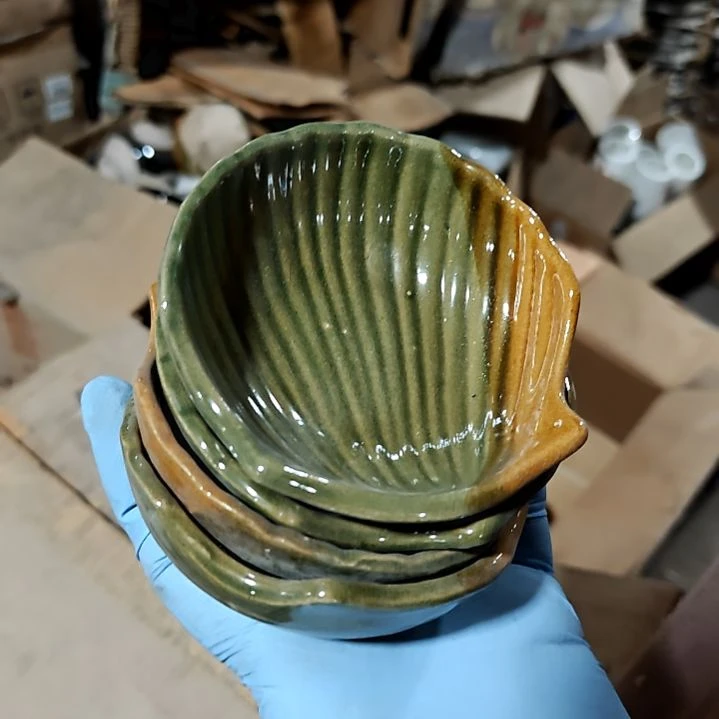 摆件陶瓷盘子碗啥都有