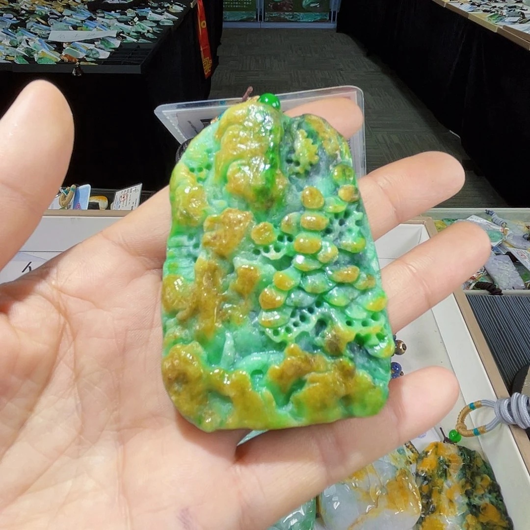 颈饰未镶嵌翡翠一