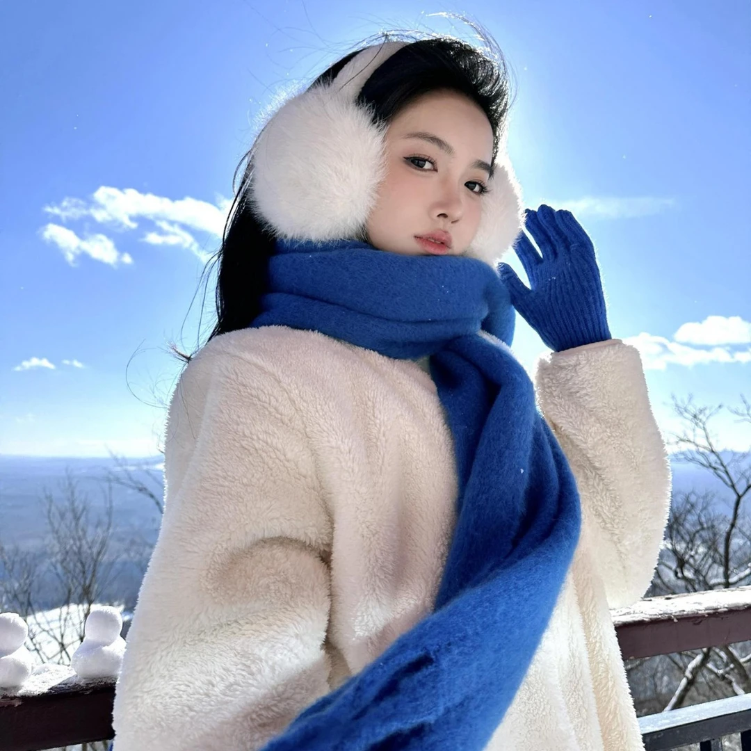 韩系氛围感克莱因蓝流苏围巾女秋冬季保暖加厚围脖学生情侣披肩