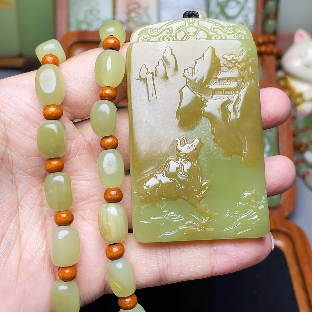 龙***腾新疆昆仑山脉料生肖牛牌