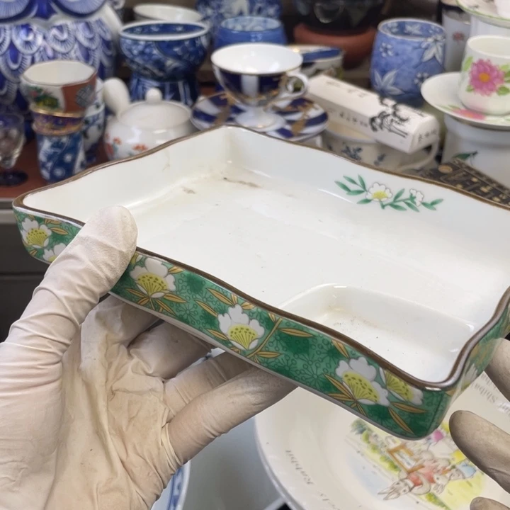 他家瓷器真美…开播了