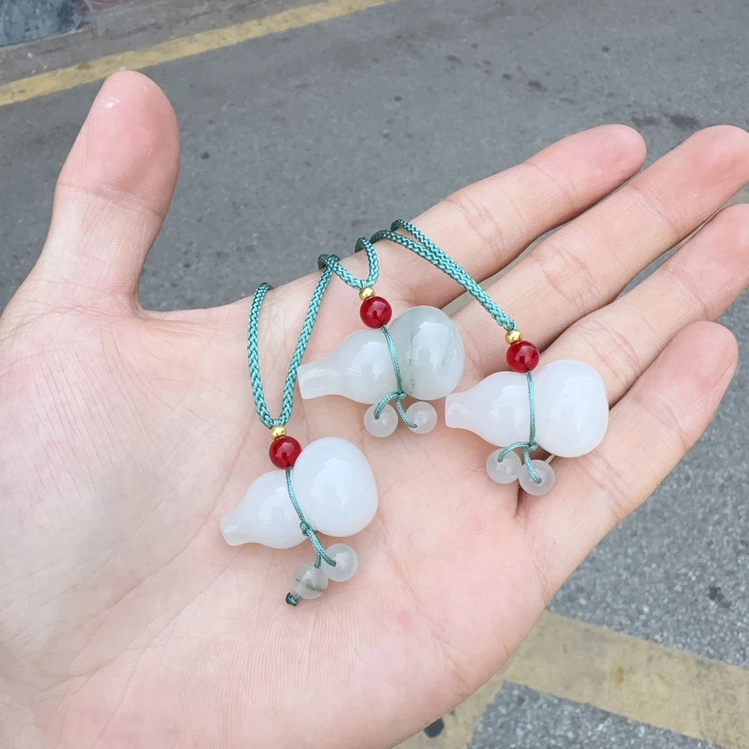 天然天山翠葫芦吊坠多样性拍一发一q