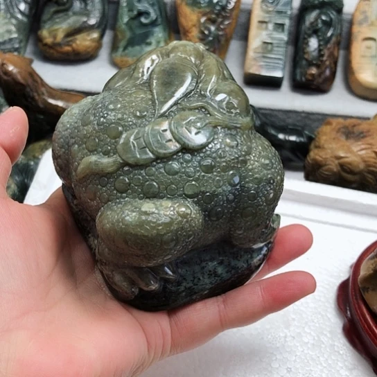 岫岩河磨玉（透闪石质玉）把件未镶嵌甜***T